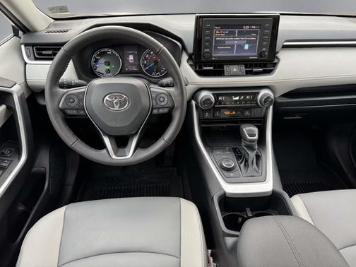 2022 Toyota RAV4 Hybrid XLE Premium