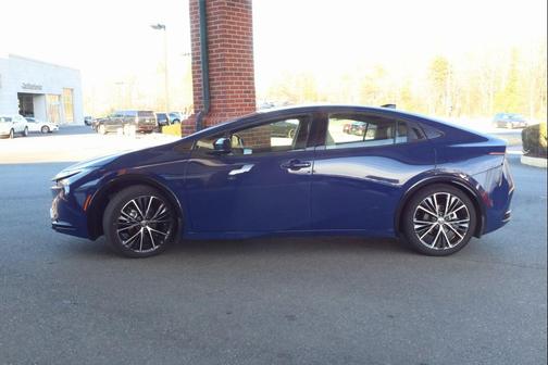 2024 Toyota Prius XLE