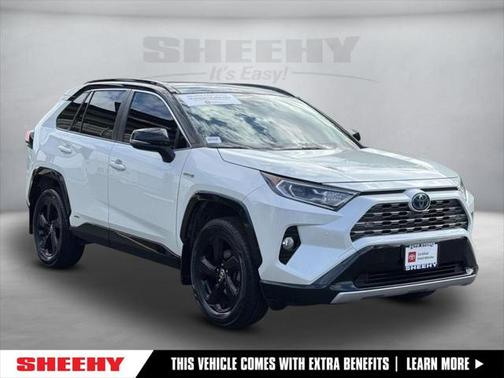 2020 Toyota RAV4 Hybrid SE
