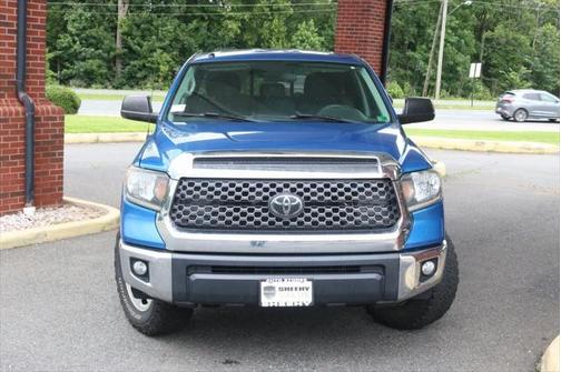 2018 Toyota Tundra SR5