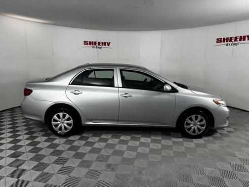 Classic Silver Metallic 2010 Toyota Corolla LE