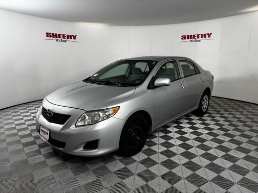 Classic Silver Metallic 2010 Toyota Corolla LE