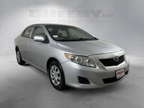 Classic Silver Metallic 2010 Toyota Corolla LE