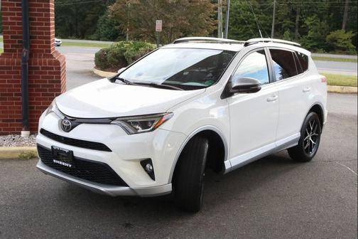 2016 Toyota RAV4 SE