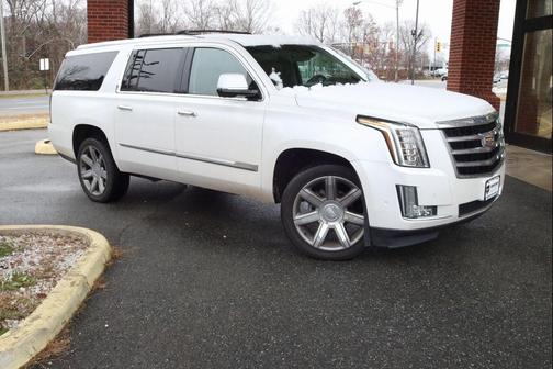 2017 Cadillac Escalade ESV Luxury