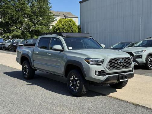 2022 Toyota Tacoma SR