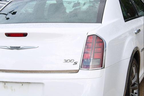 Bright White Clearcoat 2014 Chrysler 300 S