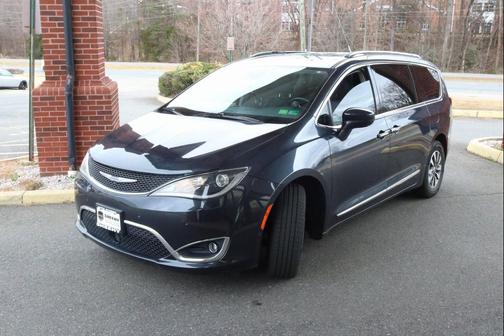 2020 Chrysler Pacifica Touring-L Plus