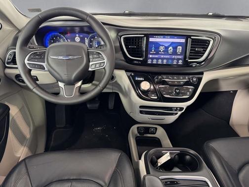 Maximum Steel Metallic Clearcoat 2020 Chrysler Pacifica Touring-L Plus