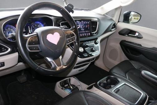 2020 Chrysler Pacifica Touring-L Plus