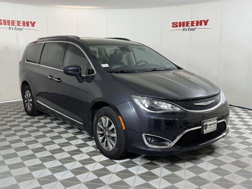 2020 Chrysler Pacifica Touring-L Plus