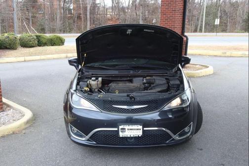 2020 Chrysler Pacifica Touring-L Plus