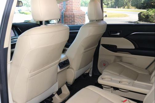2014 Toyota Highlander Hybrid Platinum