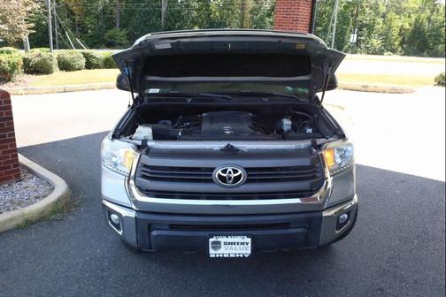 2014 Toyota Tundra SR5