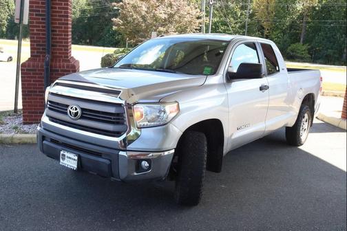 2014 Toyota Tundra SR5