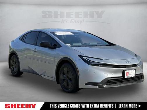 2025 Toyota Prius LE