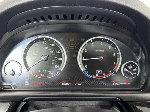 Alpine White 2014 BMW 528 xDrive