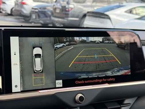 2025 Toyota Crown Signia Limited