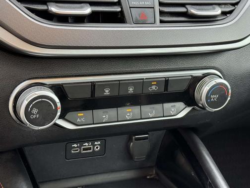 2023 Nissan Altima SR FWD