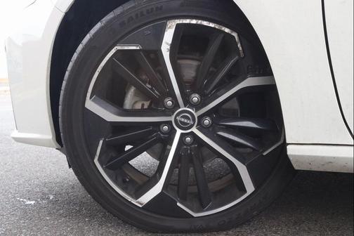 2023 Nissan Altima SR FWD