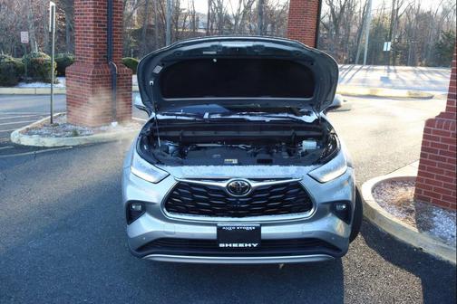 2020 Toyota Highlander Platinum
