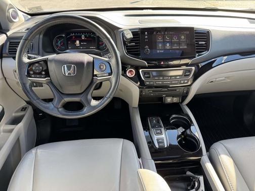 2021 Honda Pilot Touring 8-Passenger