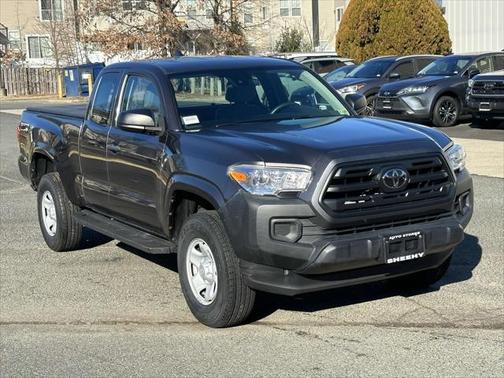 2018 Toyota Tacoma SR