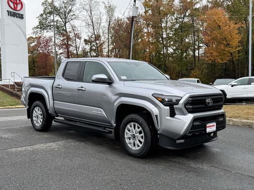 2025 Toyota Tacoma SR5