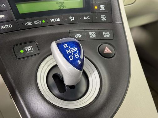 2010 Toyota Prius One