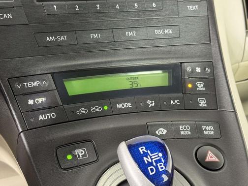 2010 Toyota Prius One