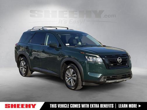 2022 Nissan Pathfinder SL 4WD