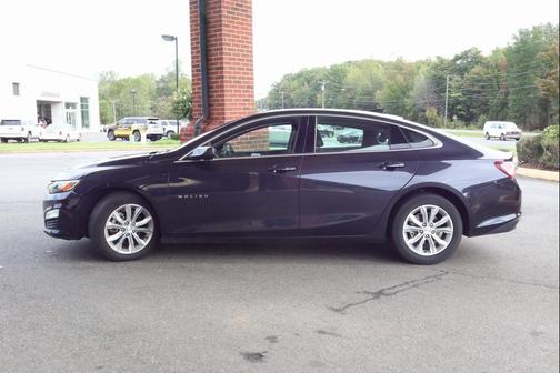 2022 Chevrolet Malibu FWD LT
