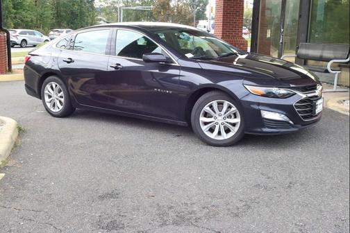 2022 Chevrolet Malibu FWD LT