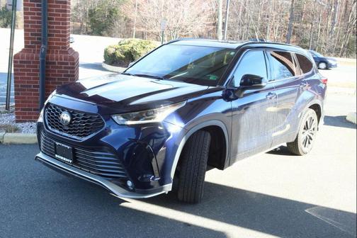 2022 Toyota Highlander XSE