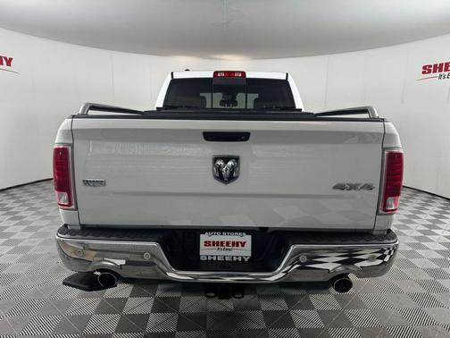 Bright White Clearcoat 2017 RAM 1500 Laramie