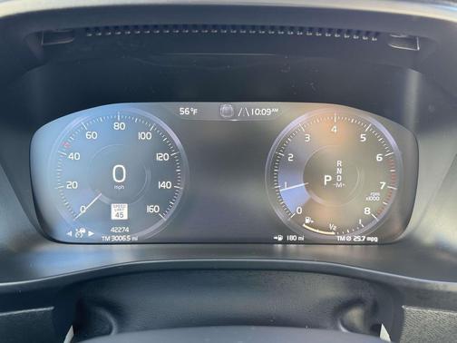 2022 Volvo XC40 T5 Inscription