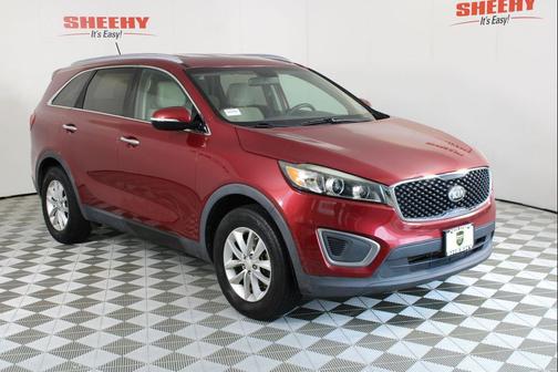 Red 2016 Kia Sorento LX