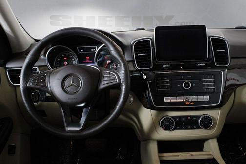 Black 2016 Mercedes-Benz GLE-Class GLE 300d 4MATIC