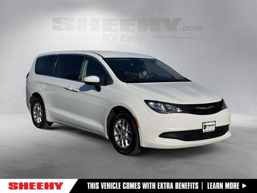 2023 Chrysler Voyager LX