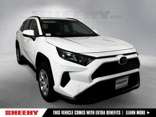 Super White 2020 Toyota RAV4 LE