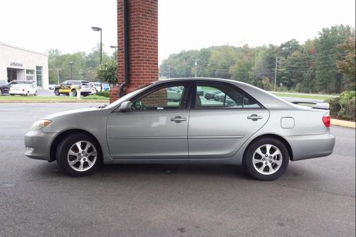 2005 Toyota Camry XLE V6
