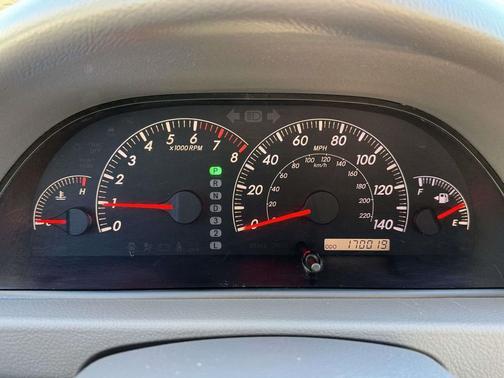2005 Toyota Camry XLE V6