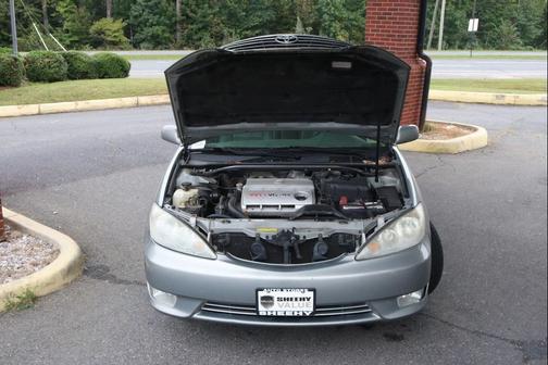 2005 Toyota Camry XLE V6