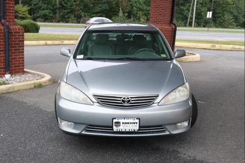 2005 Toyota Camry XLE V6