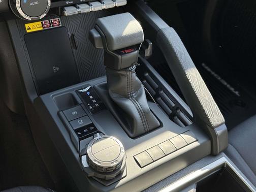 Bronze 2026 Toyota Tacoma Hybrid TRD Sport