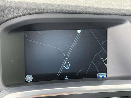 2016 Volvo V60 Cross Country T5 Platinum