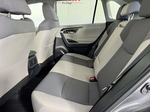 Magnetic Gray Metallic 2025 Toyota RAV4 XLE