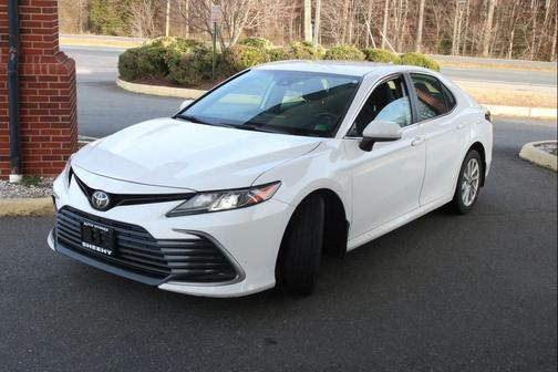 2022 Toyota Camry LE