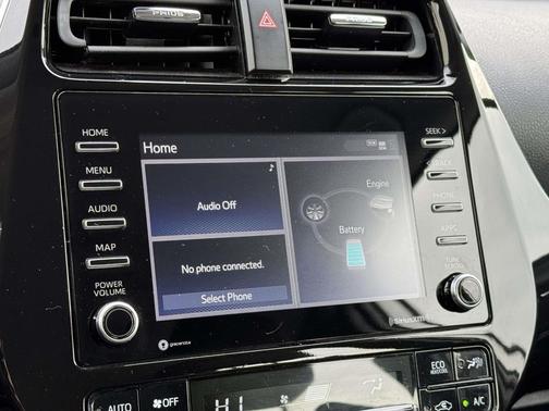 2022 Toyota Prius LE