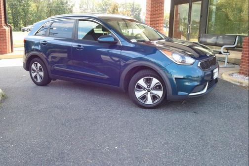 2017 Kia Niro LX